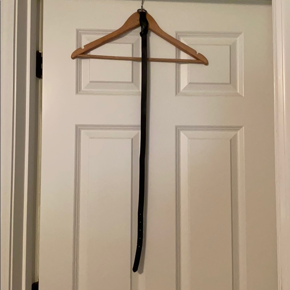 black skinny belt!